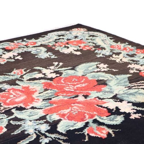 Kilim con patrón de rosas